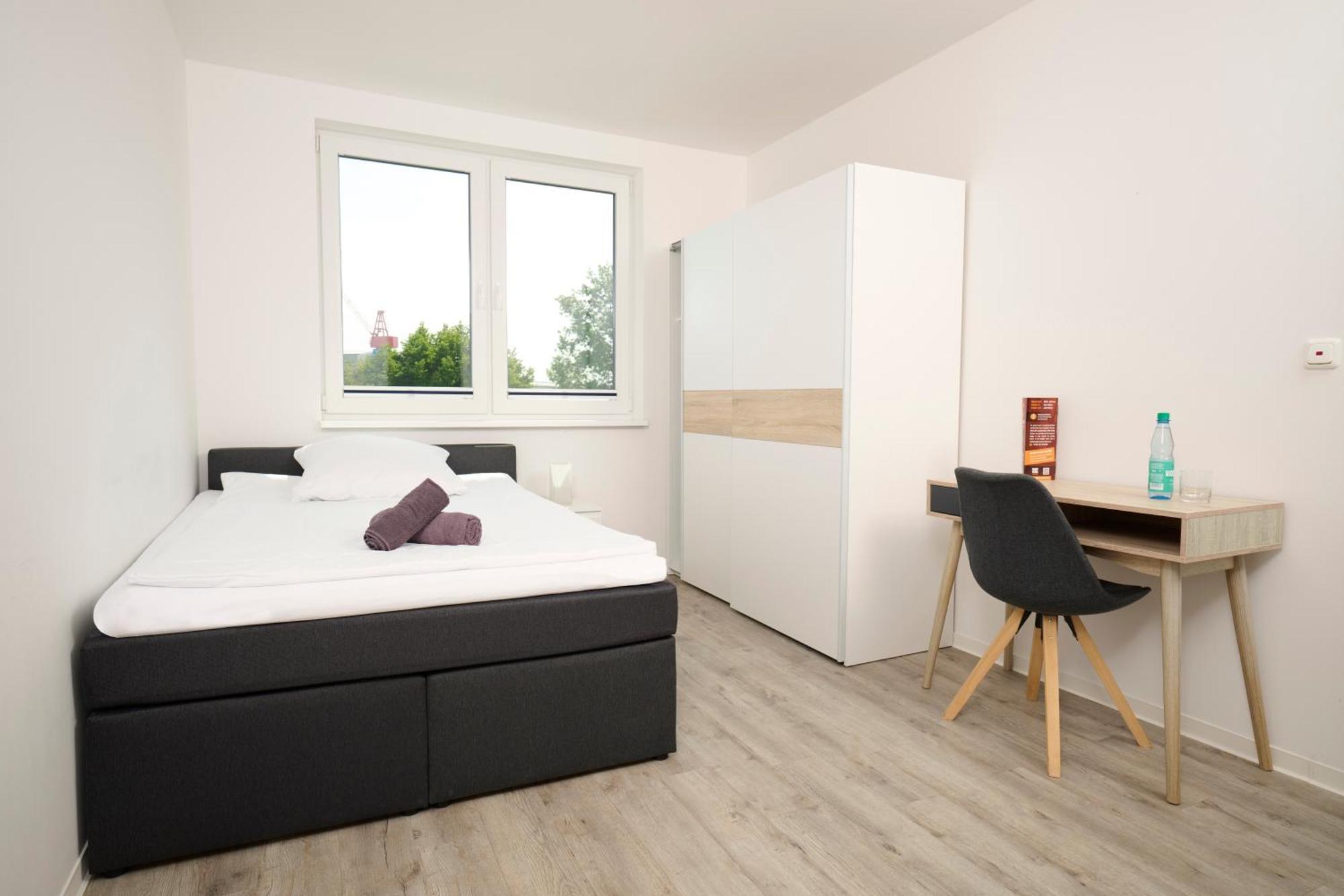 Shipyard Guesthouse Gaestehaus Fuer Geschaeftsreisende Und Monteure An Der Elsflether Werft Und Trainingcenter Heinemann Solutions Gmbh Экстерьер фото